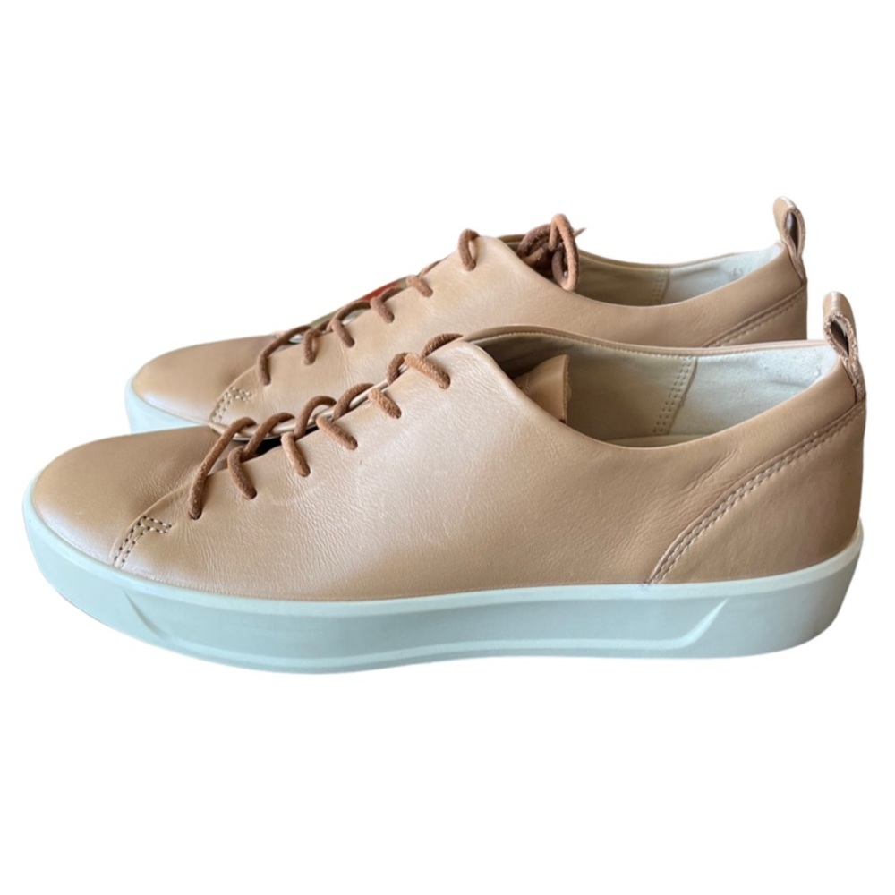 Ecco Latte Celeste Soft 8 Leather Sneaker